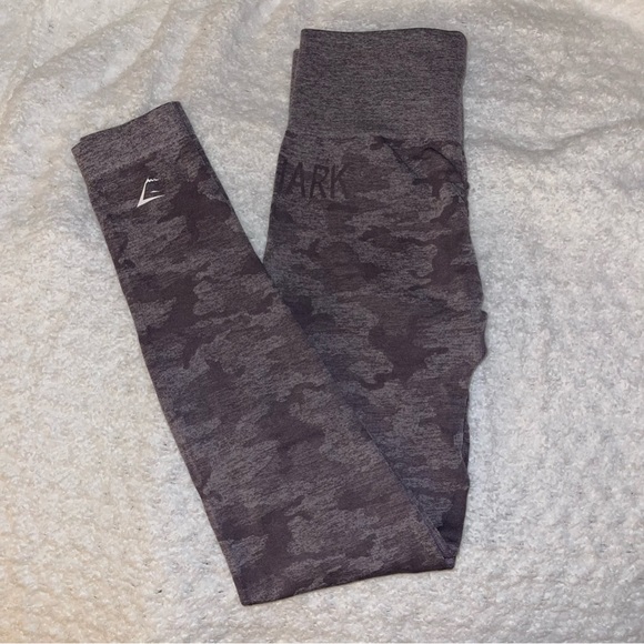 Gymshark Camo Seamless Leggings - Lavender Grey (S) - Picture 1 of 4